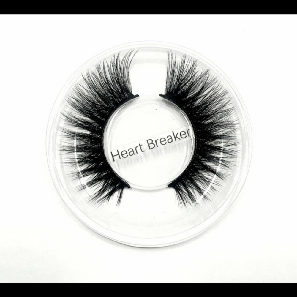 Eyelashes - Picture 3 of 16